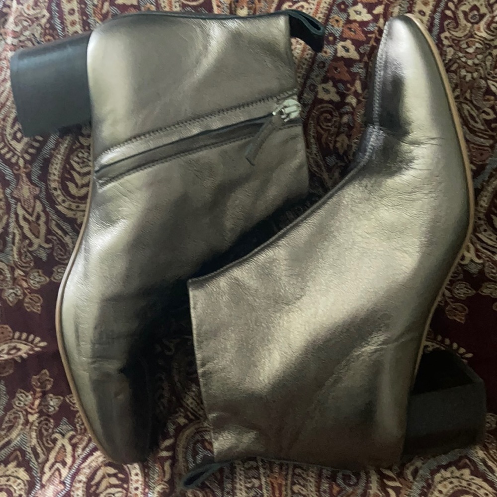 Made in Italy- Everlane Day Boot
